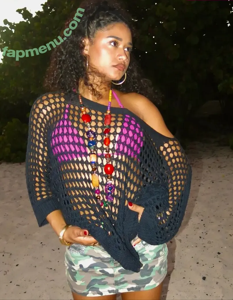 wahyne nude photo #0141 (beachhappy / wahyne_)