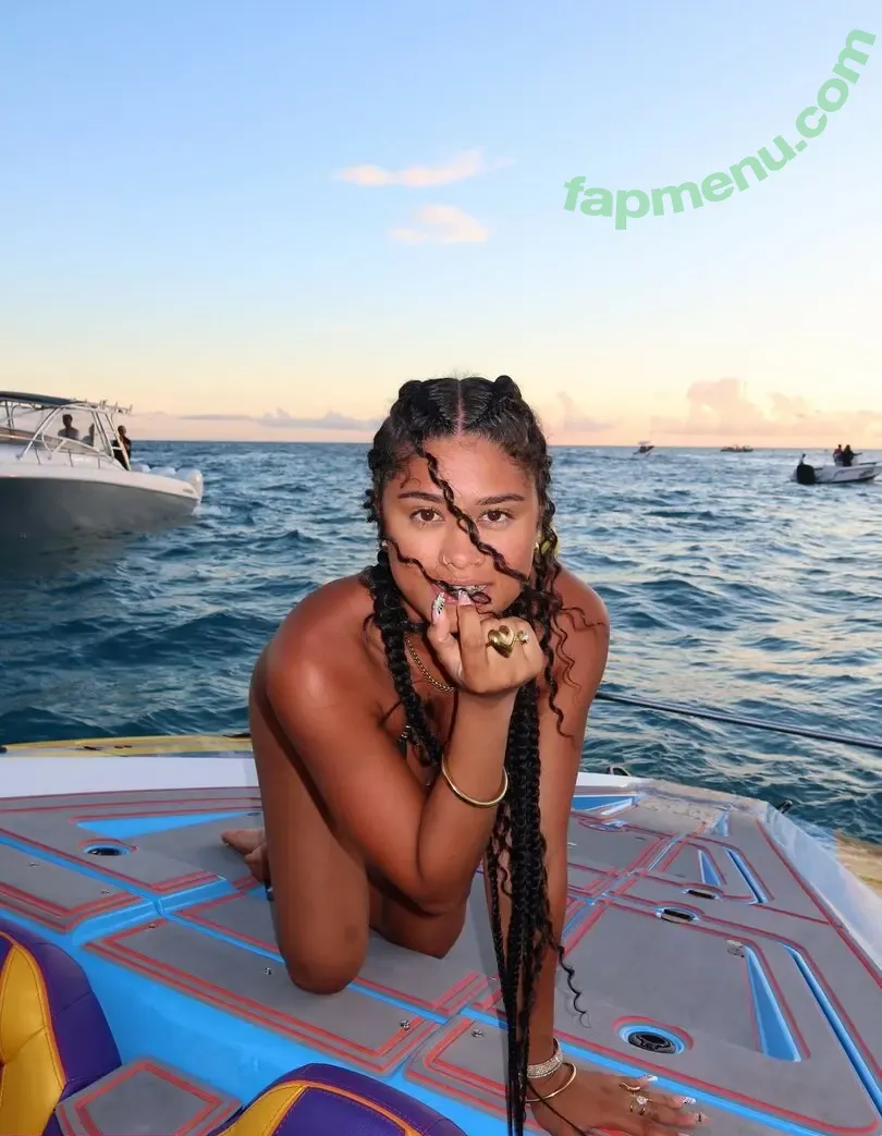 wahyne nude photo #0149 (beachhappy / wahyne_)