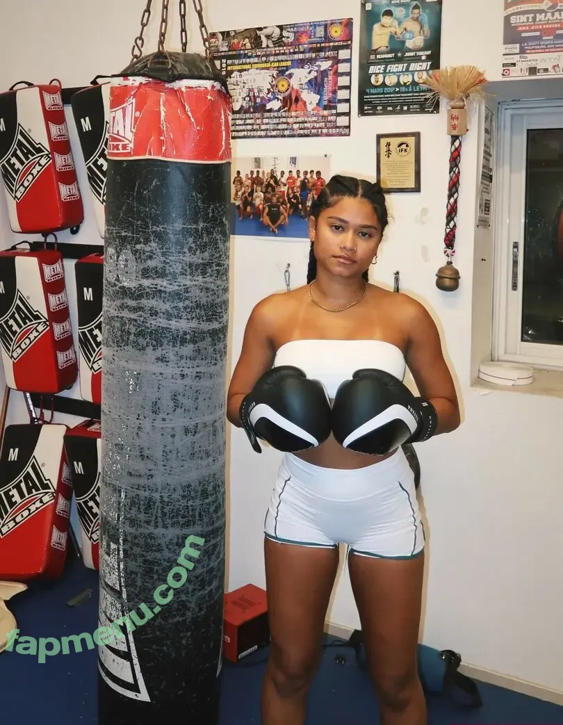 wahyne nude photo #0163 (beachhappy / wahyne_)