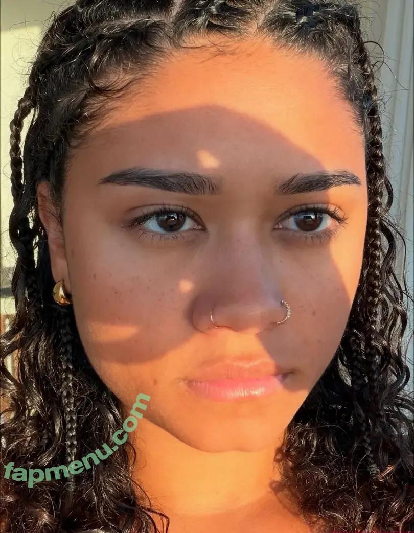 wahyne nude photo #0177 (beachhappy / wahyne_)