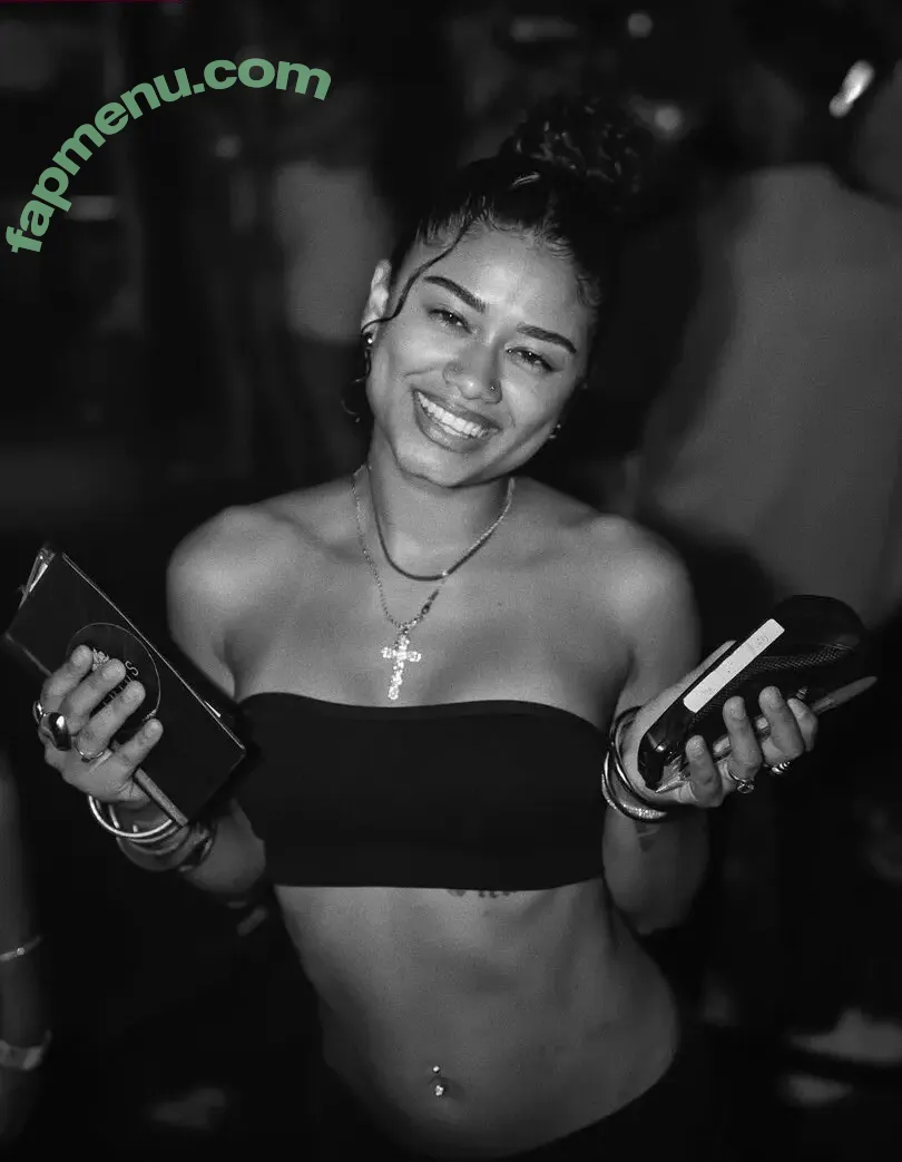 wahyne nude photo #0191 (beachhappy / wahyne_)