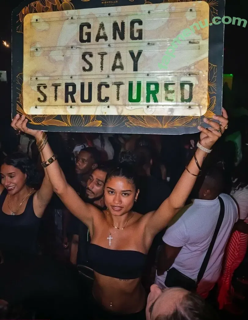 wahyne nude photo #0193 (beachhappy / wahyne_)