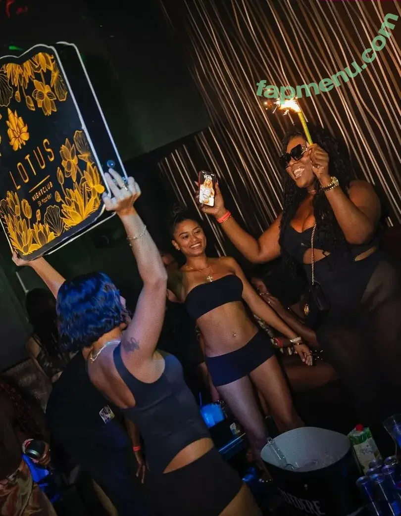 wahyne nude photo #0206 (beachhappy / wahyne_)