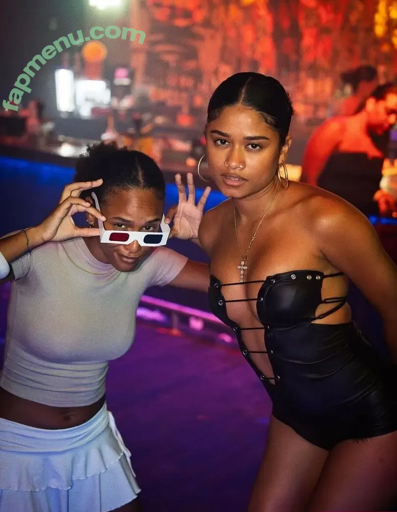 wahyne nude photo #0208 (beachhappy / wahyne_)