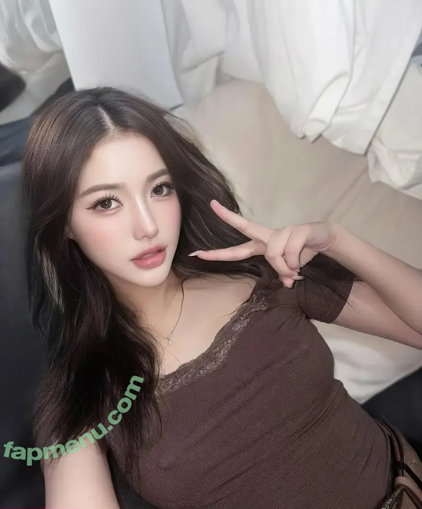 waifucutearia nude photo #0034 (waifucutearia)