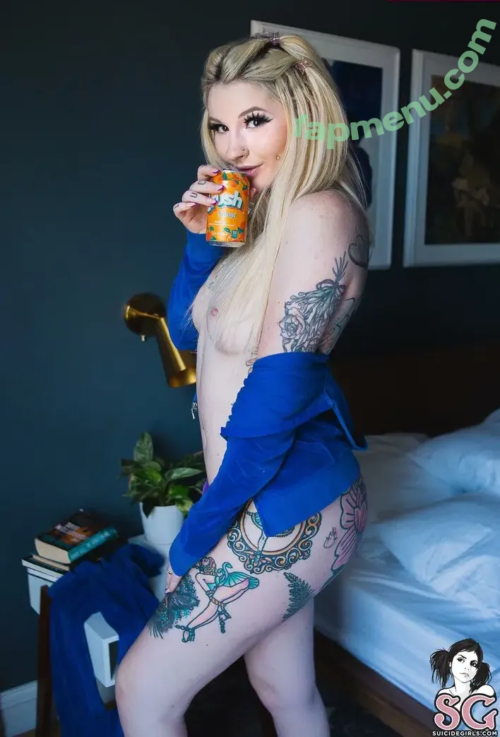 WalkingWoounded nude photo #0015 (Sky Graves / WooundedWaifu / walkingwoundedoh)