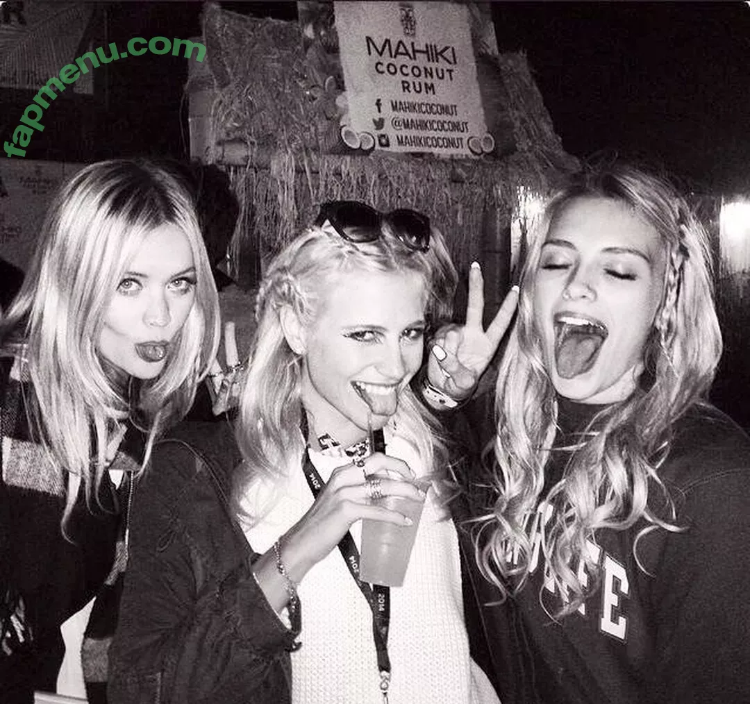 Wallis Day nude photo #0094 (wallisday)