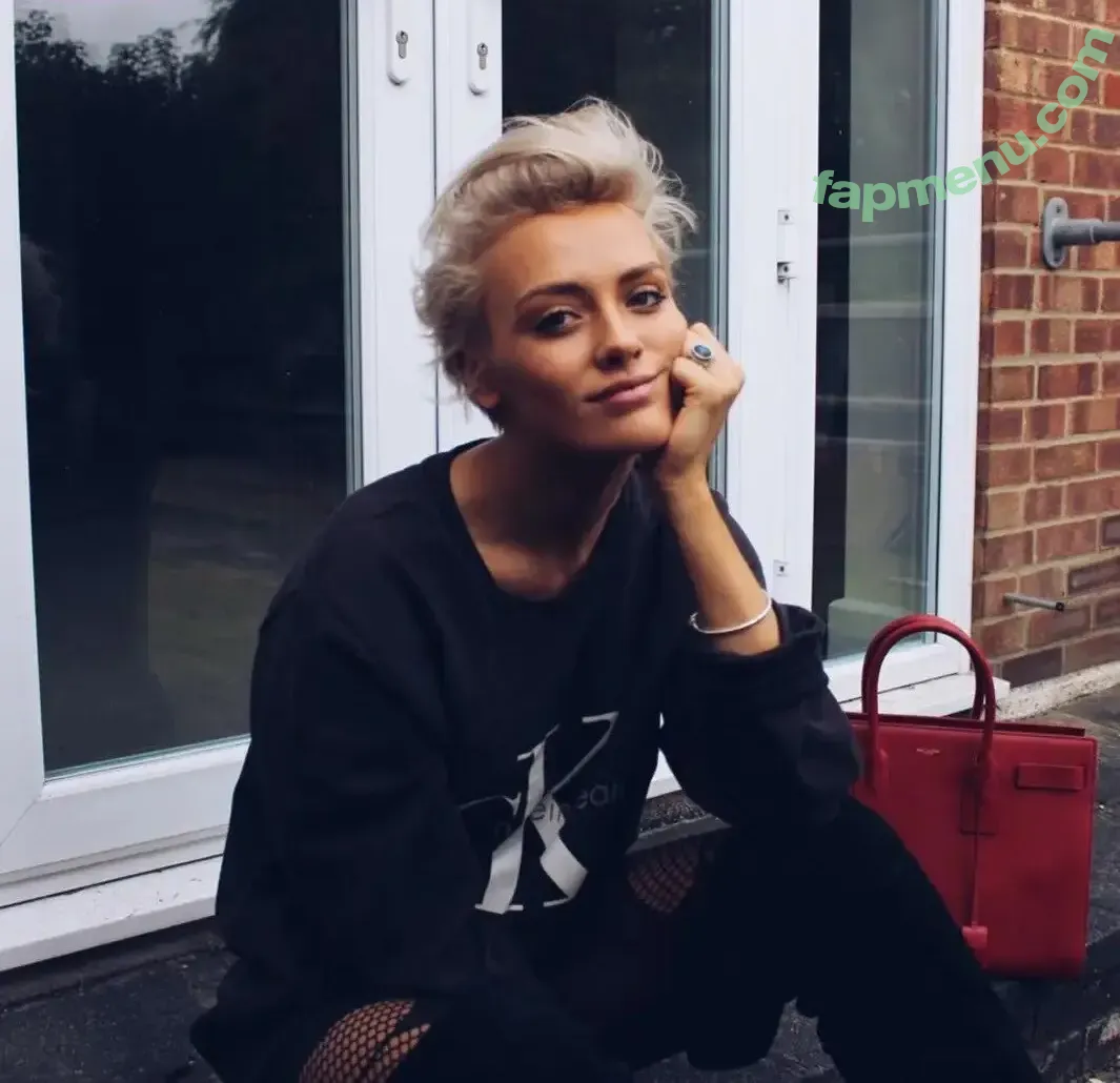 Wallis Day nude photo #0633 (wallisday)