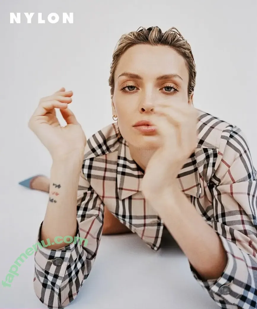 Wallis Day nude photo #0654 (wallisday)