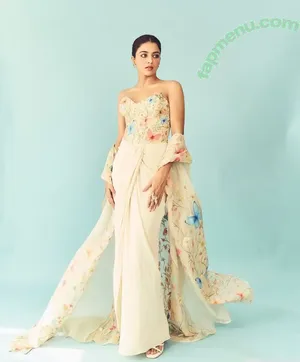 Wamiqa Gabbi / wamiqagabbi nude photo #0023