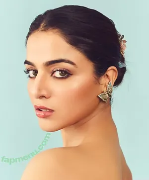 Wamiqa Gabbi / wamiqagabbi nude photo #0025