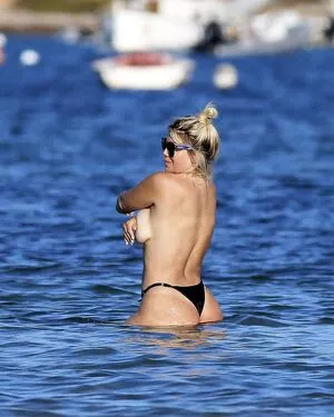 Wanda Nara / Icardi / wanda_nara nude photo #0774