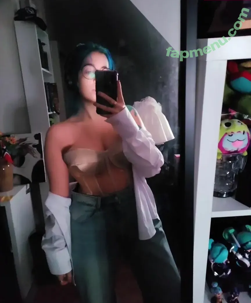 Wandakunpls nude photo #0030 (Wandakunpls)