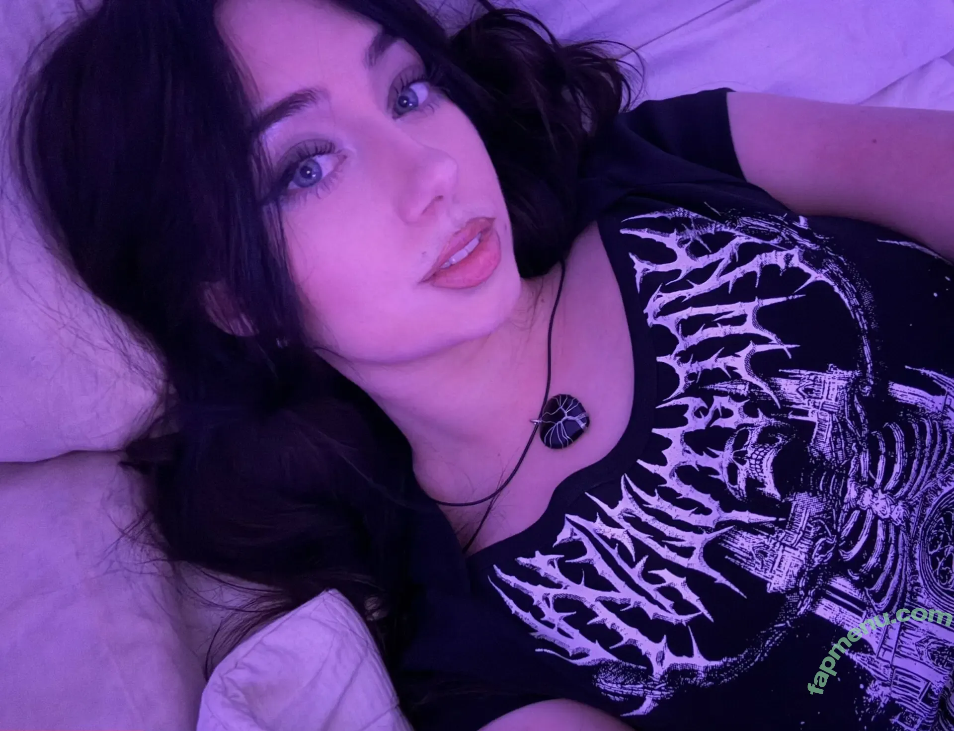 WandaWillow nude photo #0018 (Cloelous / WandaWilllow / xcloelous)