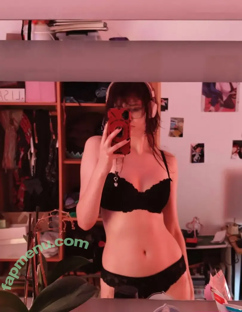 wanna-b-f0xg1rl nude photo #0001 (wanna-b-f0xg1rl)