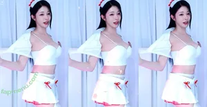 wannabe33 / BJ세경 nude photo #0090