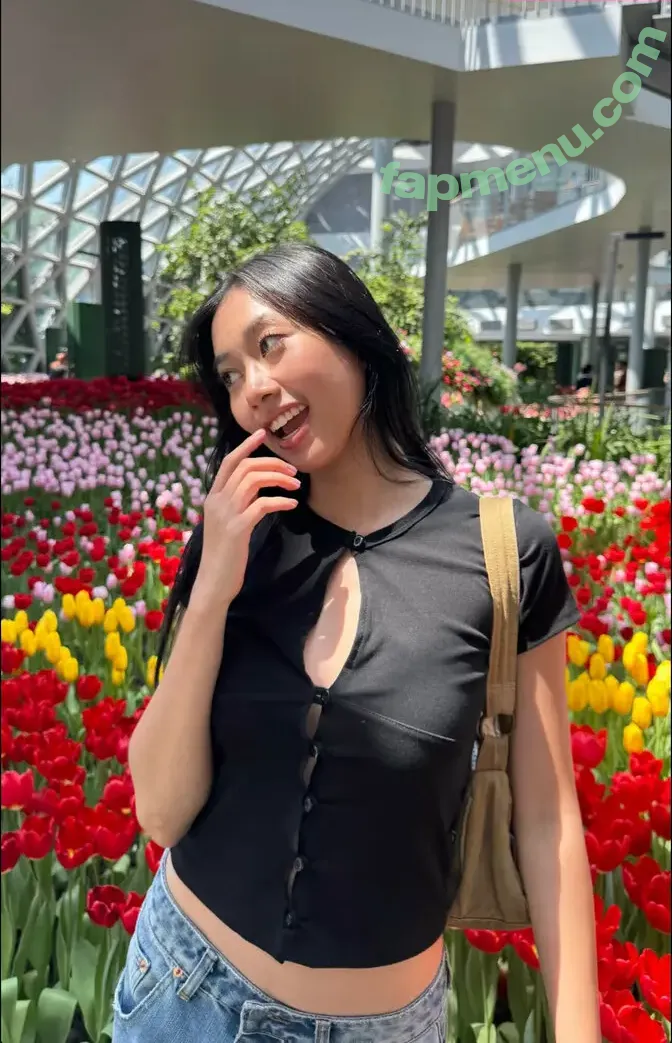 warisential nude photo #0009 (waris)