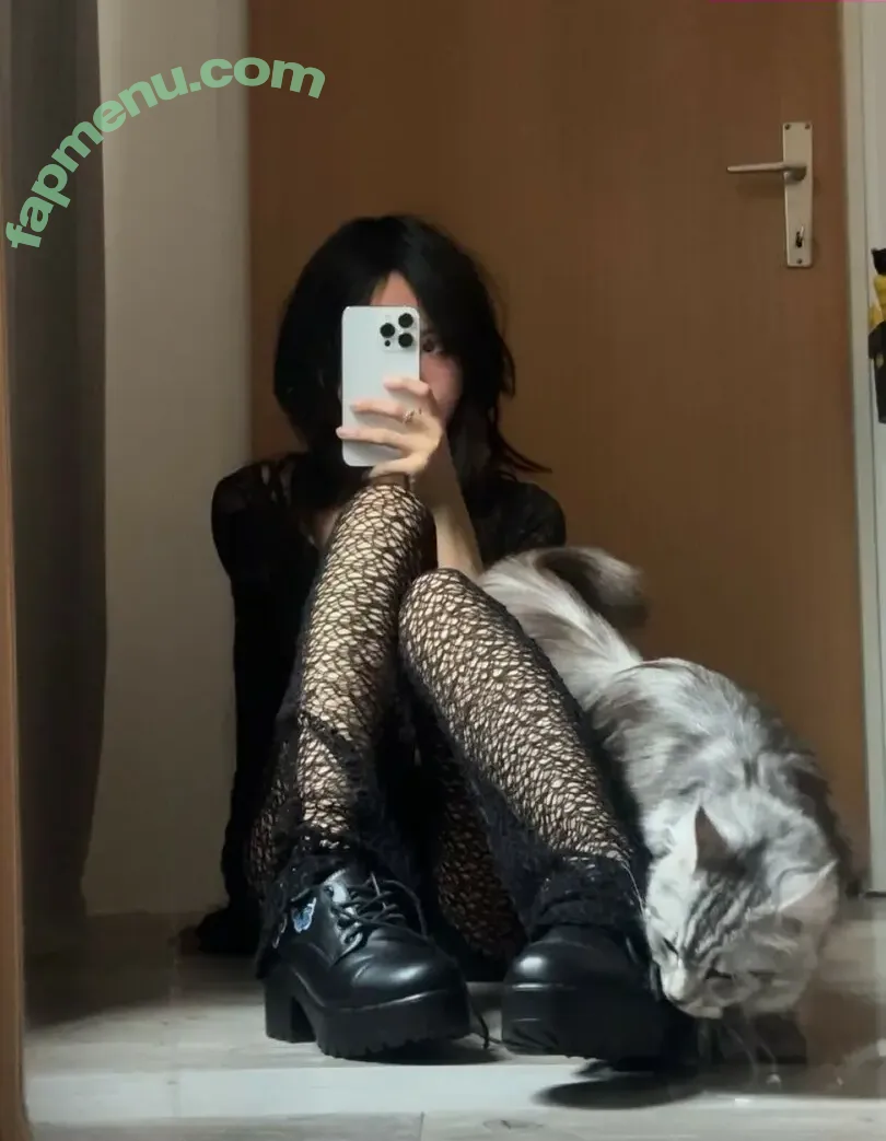 warmdinner nude photo #0043 (warmdinnr)