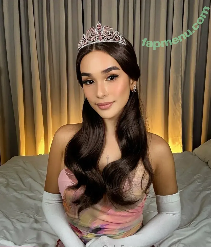 wasian.trans nude photo #0051 (officialwasian)