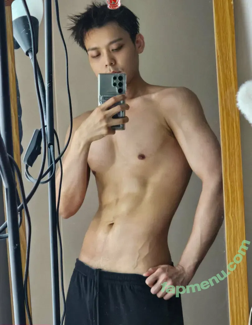 watanabekung24 nude photo #0059 (wanangu__24)