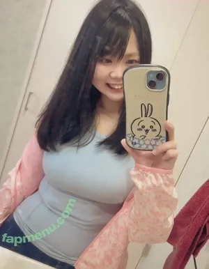 WatashihaOmochi / watashi.omochi nude photo #0011