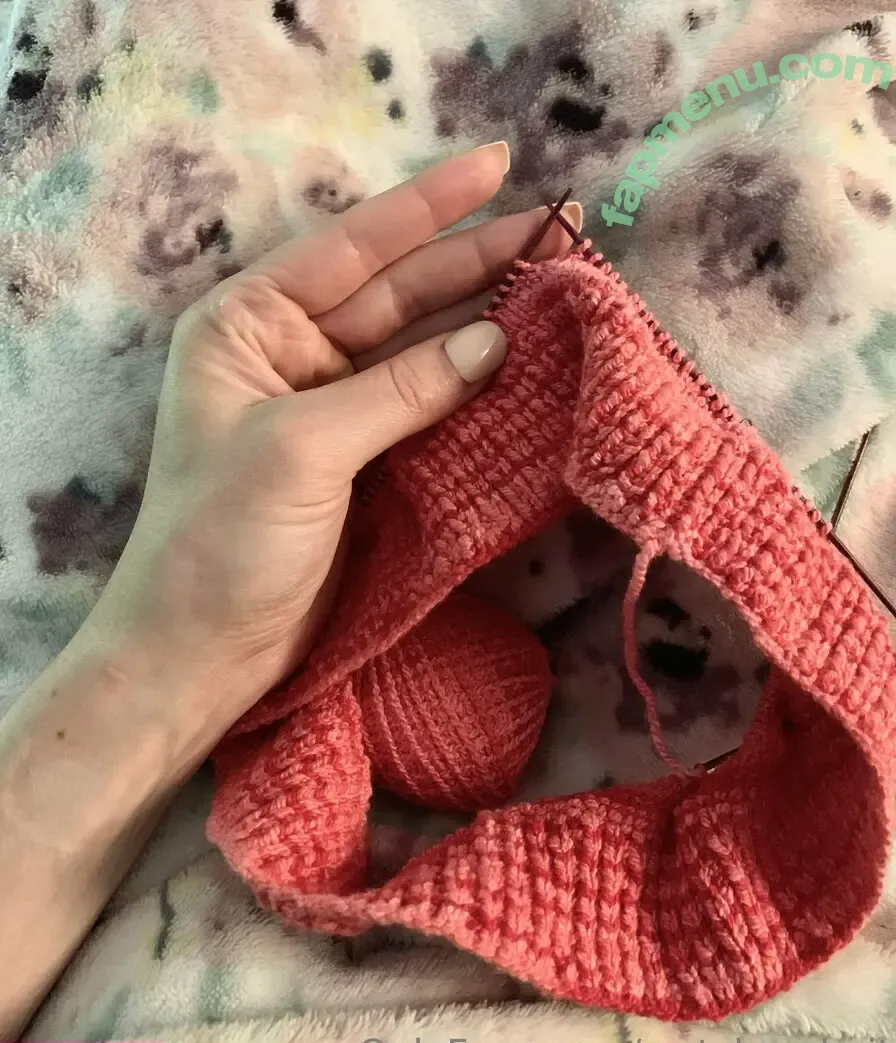 watchmeknit nude photo #0023 (watchmeknit)