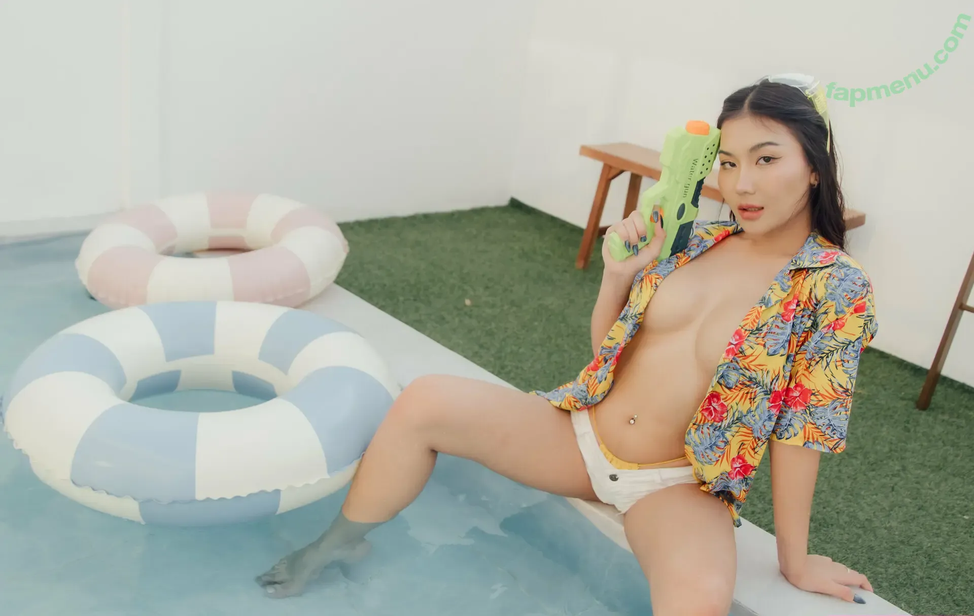 Watsamon nude photo #0202 (Samanasing / valenzinezzz / vevavalentine)