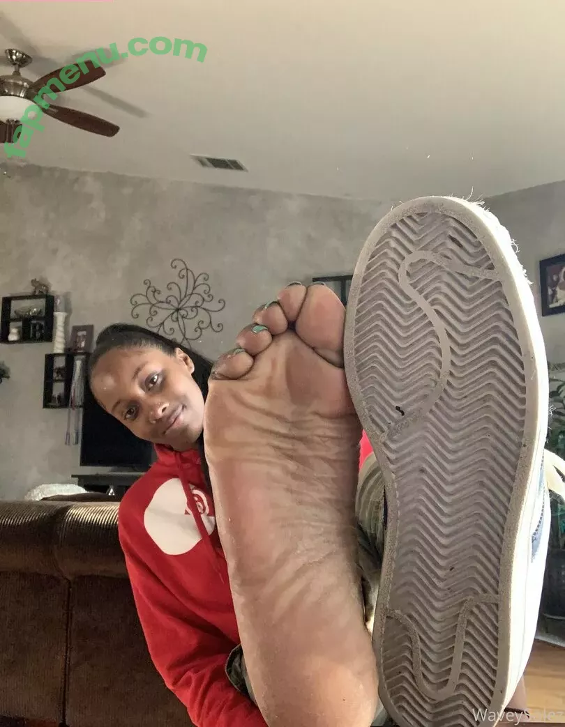 waveysolezz nude photo #0060 (wavey.soles)