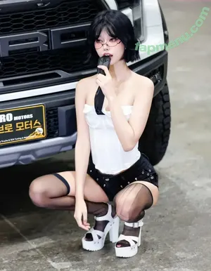 we8136 / suri_s2_ / 최솜이 nude photo #0088