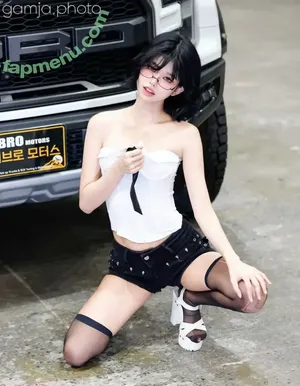 we8136 / suri_s2_ / 최솜이 nude photo #0092