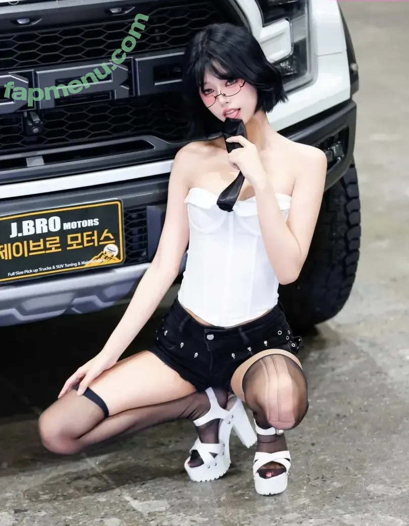 we8136 nude photo #0087 (suri_s2_ / 최솜이)
