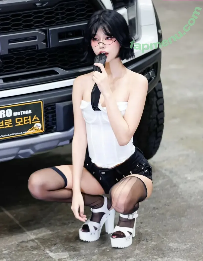 we8136 nude photo #0088 (suri_s2_ / 최솜이)