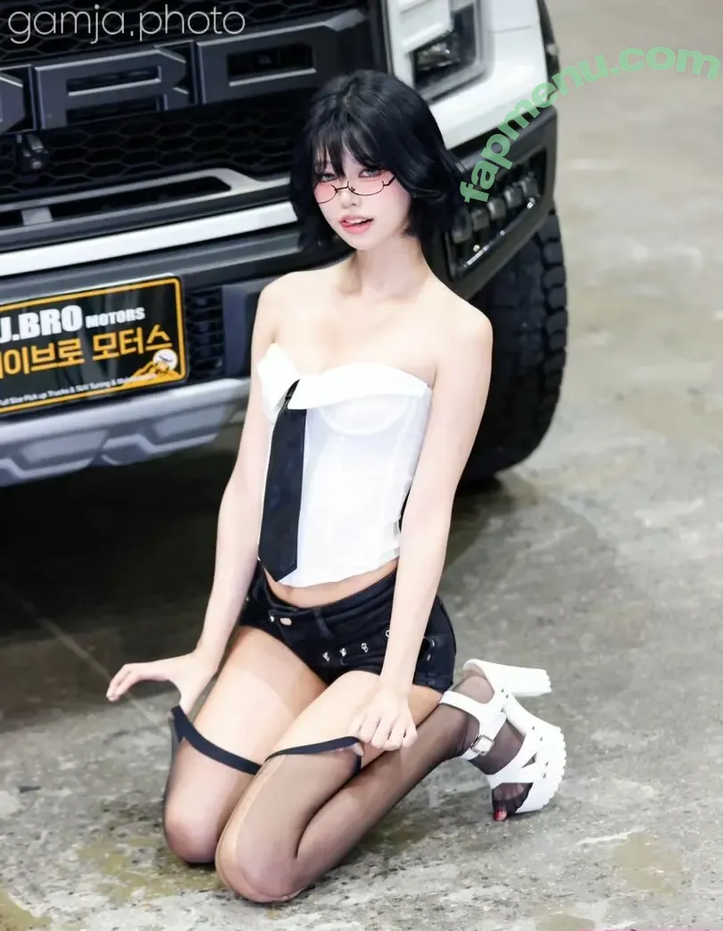 we8136 nude photo #0091 (suri_s2_ / 최솜이)