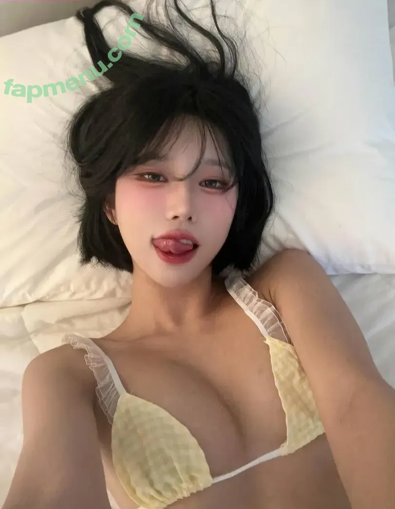 we8136 nude photo #0098 (suri_s2_ / 최솜이)