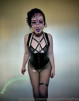 wearywitchlingfree / seasonal_witch nude photo #0015