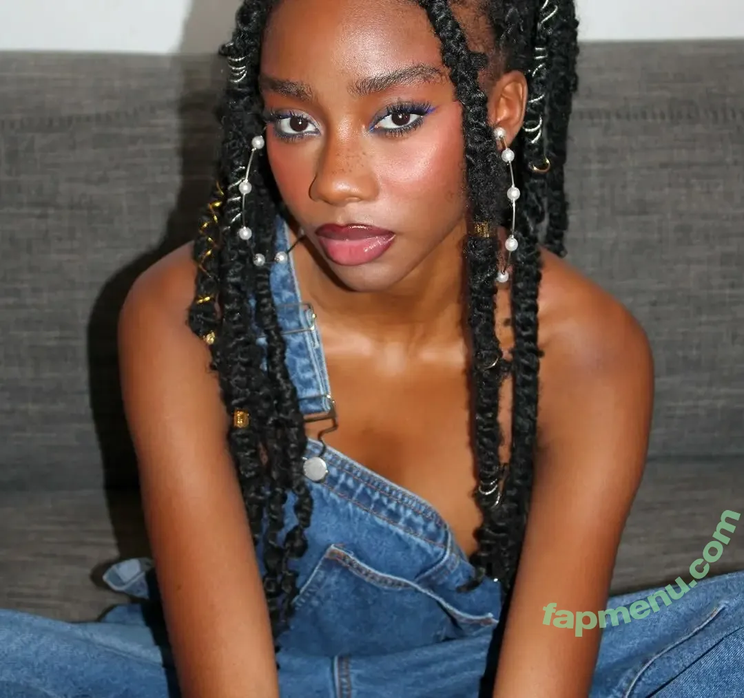 Webeecca / nude photo #0051 (Blackgapprincess / webeecca)