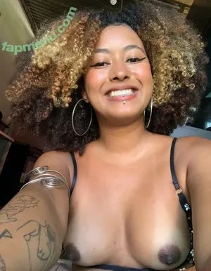 weedflorr / Bri / obitouchihw nude photo #0011