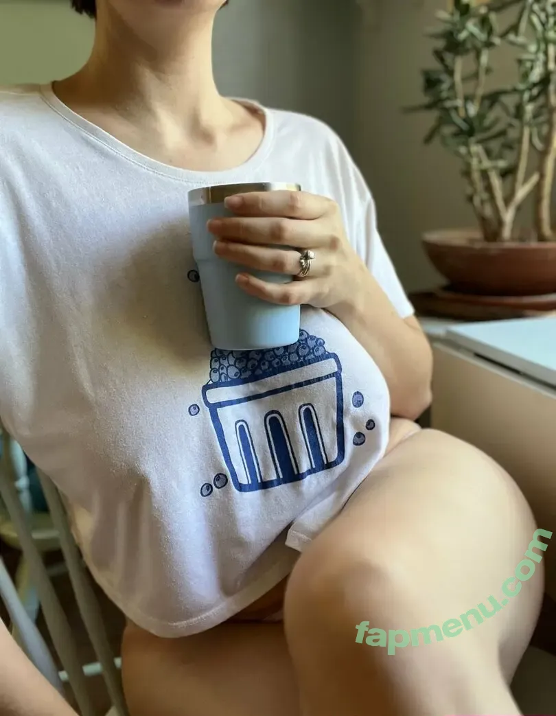 weedyfree nude photo #0050 (weedyonfireee)
