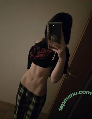 weeniestwee / deetofficial nude photo #0029