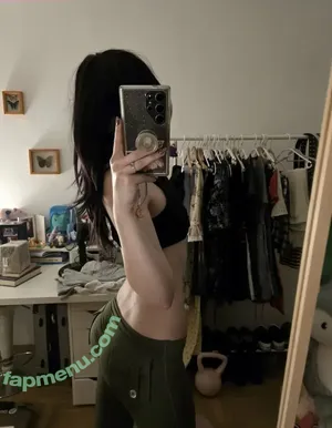 weeniestwee / deetofficial nude photo #0104