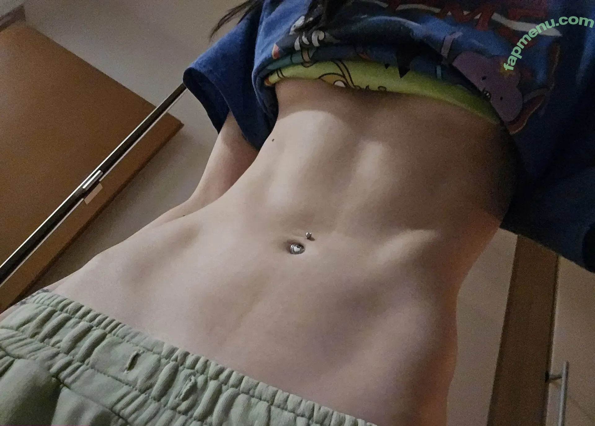 weeniestwee nude photo #0011 (deetofficial)