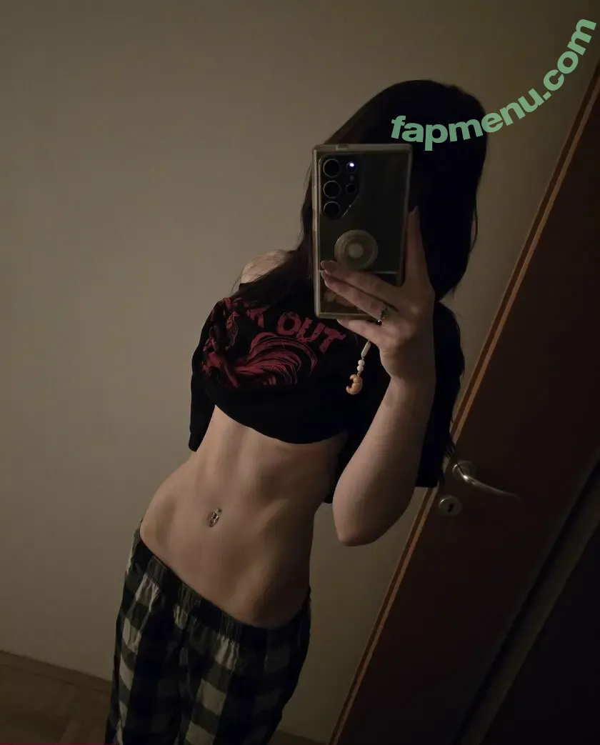 weeniestwee nude photo #0016 (deetofficial)