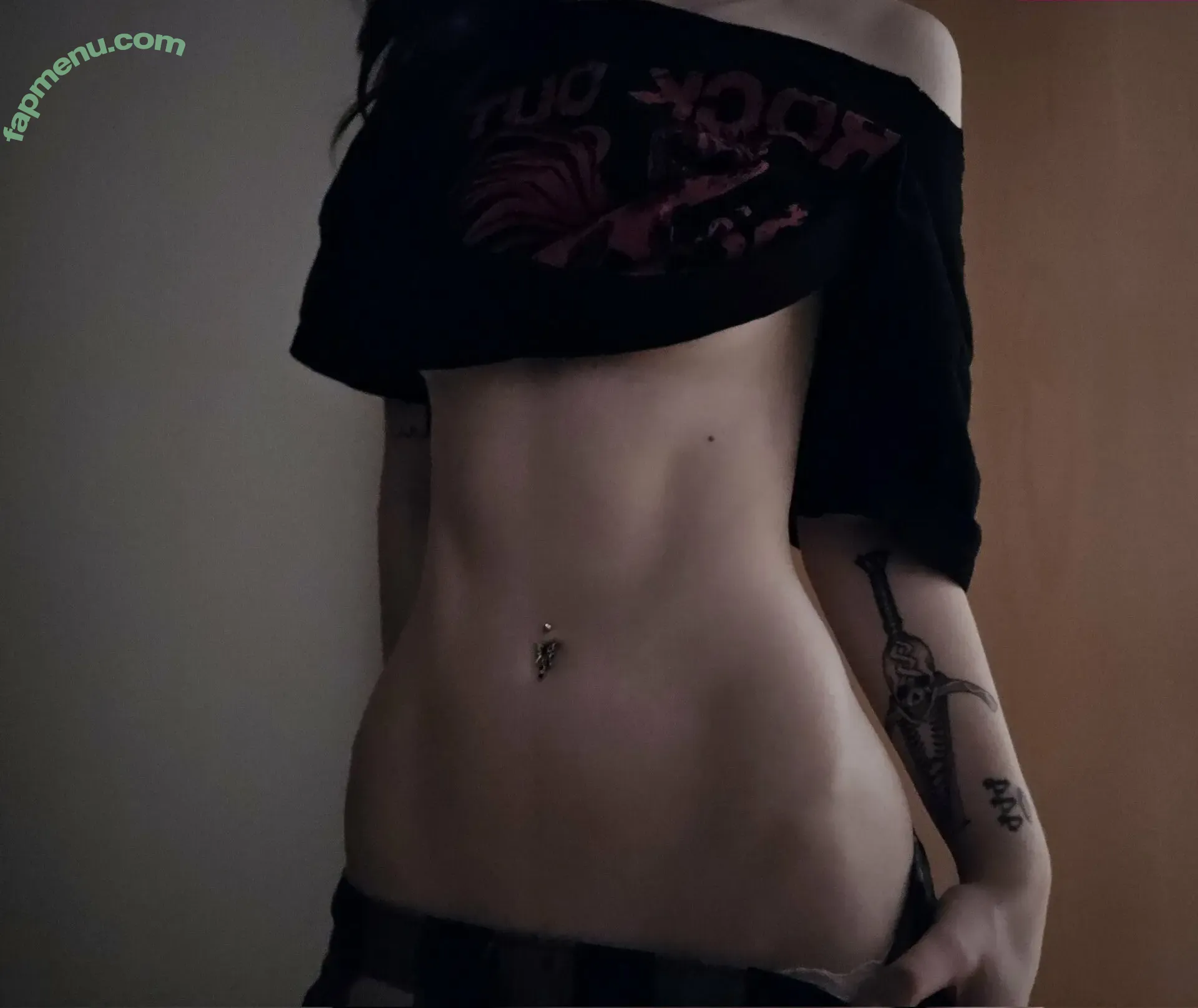 weeniestwee nude photo #0035 (deetofficial)