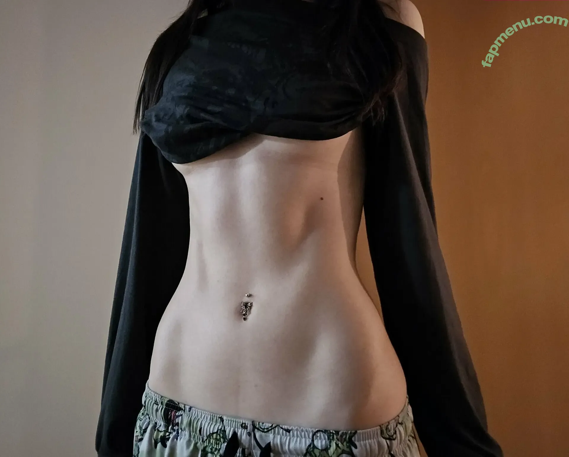 weeniestwee nude photo #0037 (deetofficial)