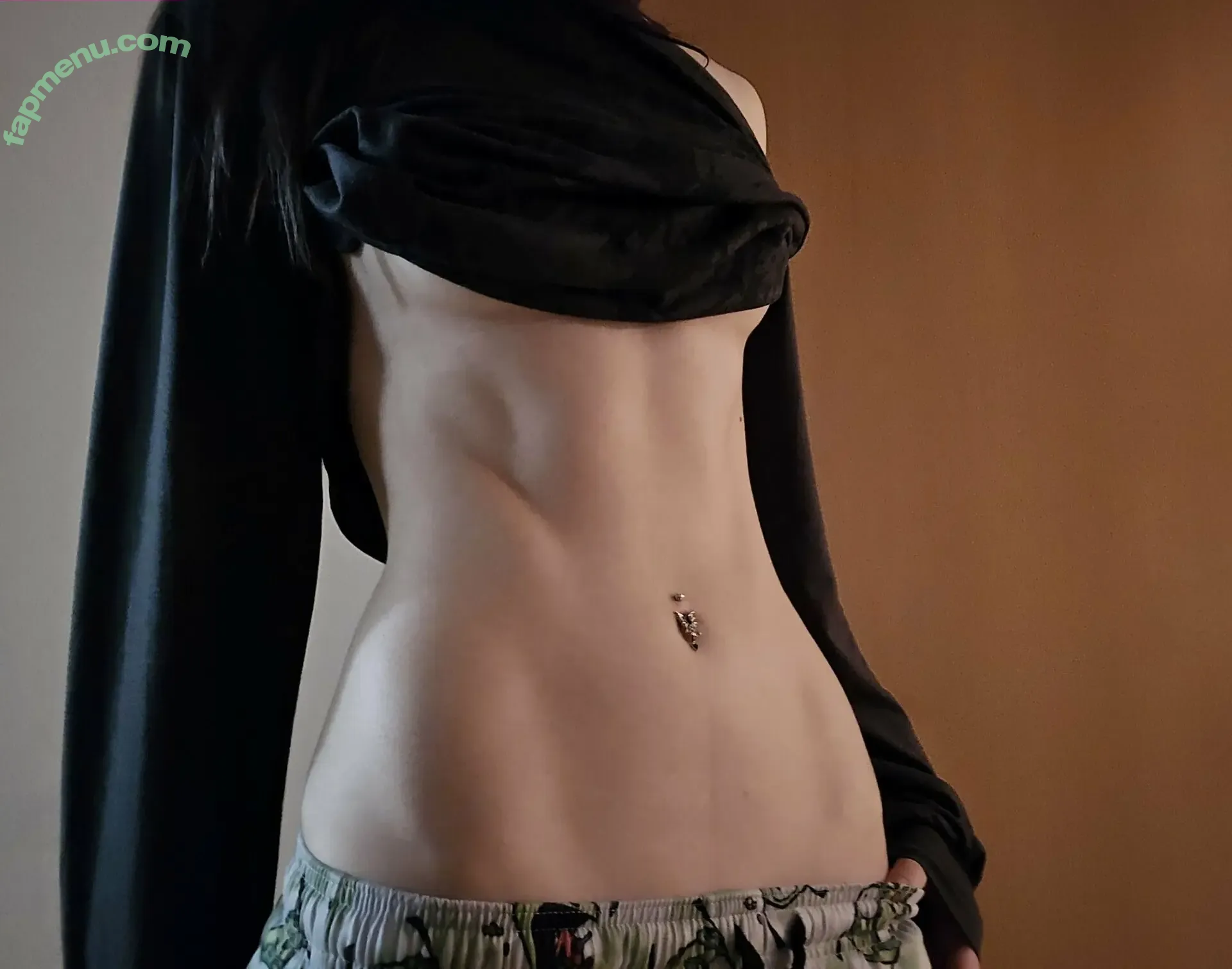 weeniestwee nude photo #0058 (deetofficial)