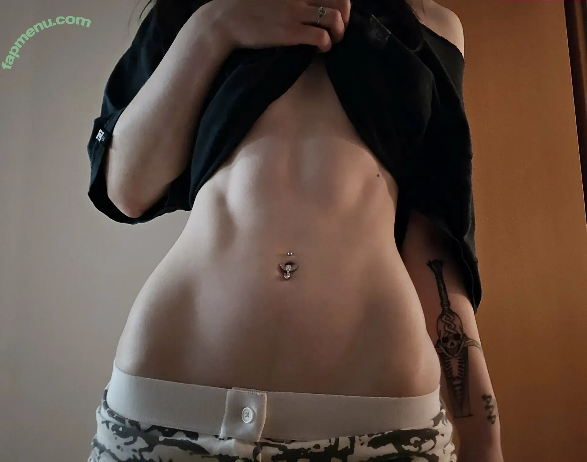 weeniestwee nude photo #0069 (deetofficial)