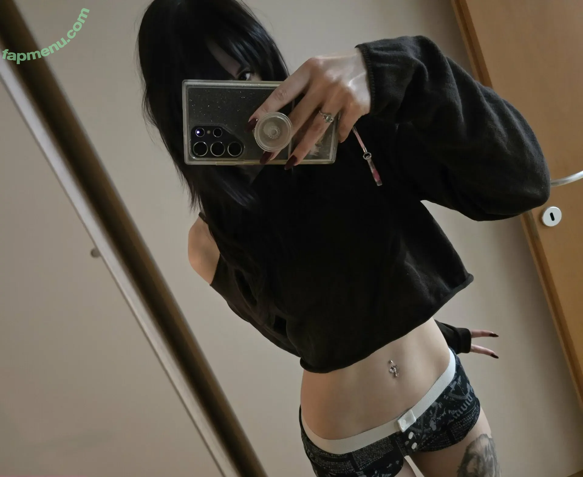 weeniestwee nude photo #0087 (deetofficial)