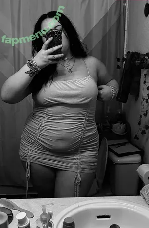 Weezy Weezyouttaherea / weezyouttaahere nude photo #0005