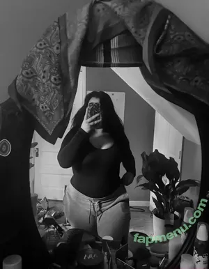 Weezy Weezyouttaherea / weezyouttaahere nude photo #0014