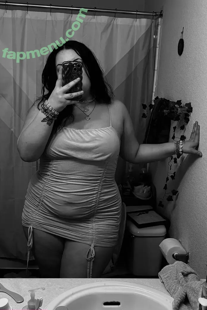Weezy Weezyouttaherea nude photo #0004 (weezyouttaahere)